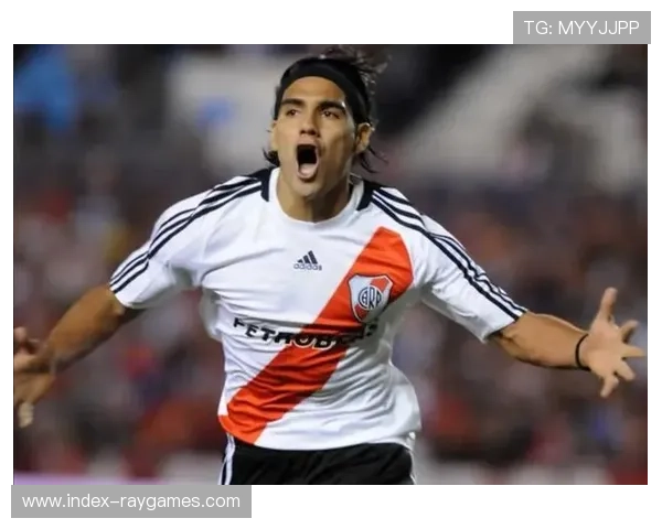 反歧视法案强化，西甲赛场违规行为重罚案例