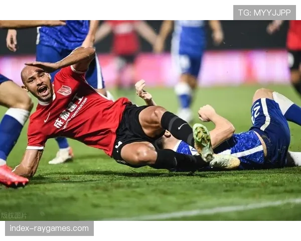 争议：VAR介入判定进攻方越位位置是否“参与进攻”的标准再引讨论