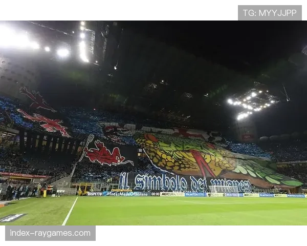 圣西罗-梅阿查球场翻新工程2026年4月进展：南看台顶棚已合龙